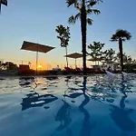 Qetesia-te Indriti Hotel Velipojë