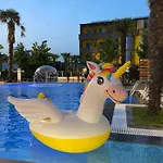 Qetesia-te Indriti Hotel 4*
