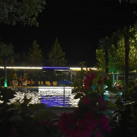 Qetesia-te Indriti 4*