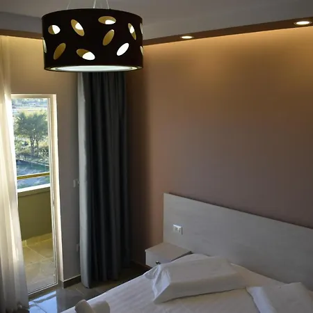 Qetesia-te Indriti Hotel Velipojë