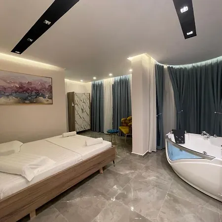 Qetesia-te Indriti Hotel 3*