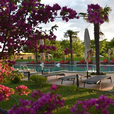 Hotel Qetesia-te Indriti Velipojë