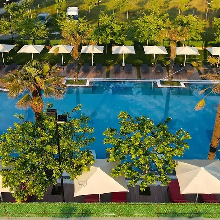 Hotel Qetesia-te Indriti 3*