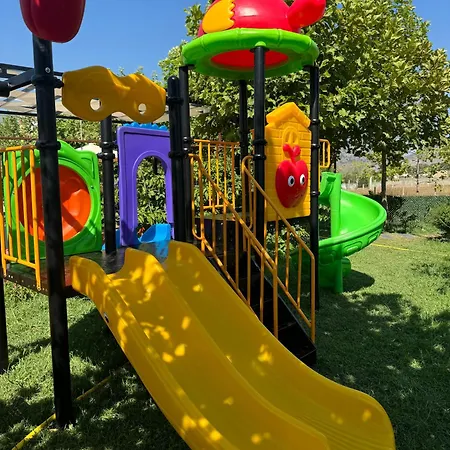 Hotel Qetesia-te Indriti 3*