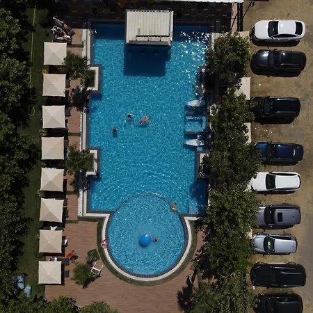 Hotel Qetesia-te Indriti 3*