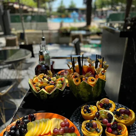 Qetesia-te Indriti 4* Velipojë