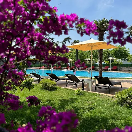 Qetesia-te Indriti Отель Велипойе