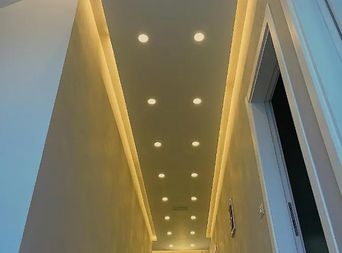 Qetesia-te Indriti Отель