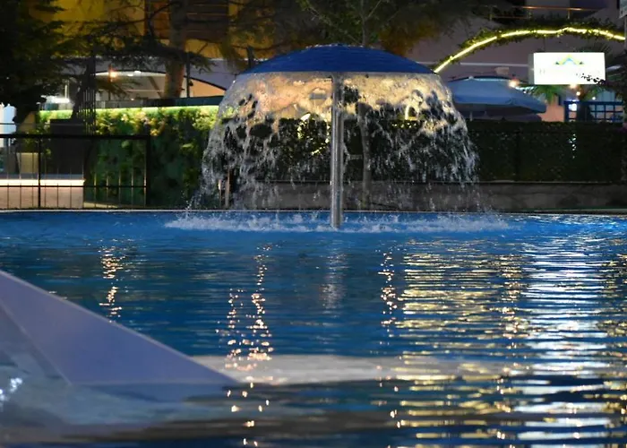 Qetesia-te Indriti Отель 4*