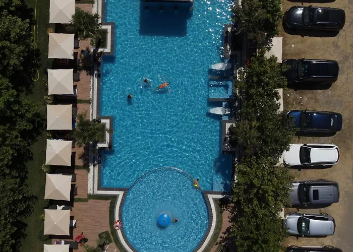 Отель Qetesia-te Indriti 4*