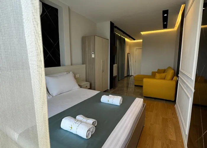 Qetesia-te Indriti Отель 4*